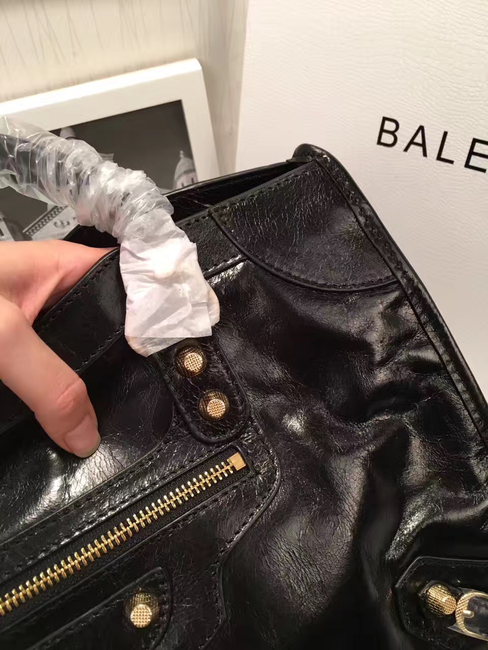 balenciaga city large black handbags