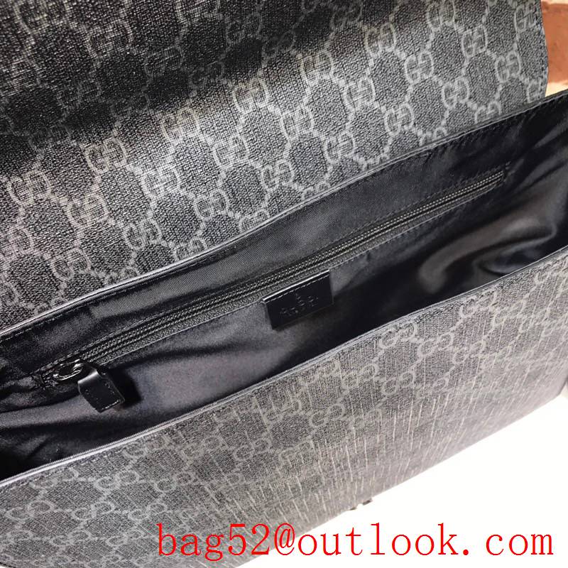 Gucci men GG Supreme gray Messenger Bag