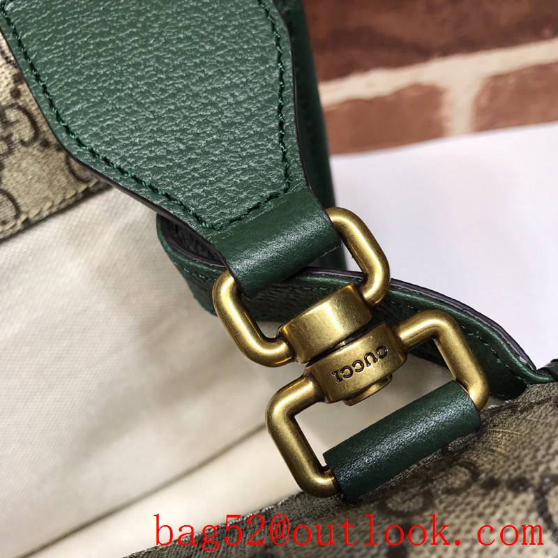 Gucci men green GG Supreme Medium Messenger Bag