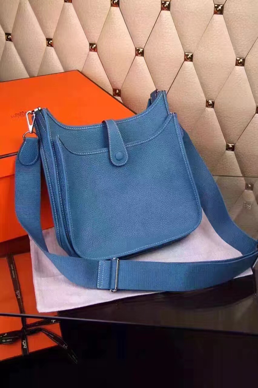 Hermes 28cm Evelyne blue top leather shoulder handbags