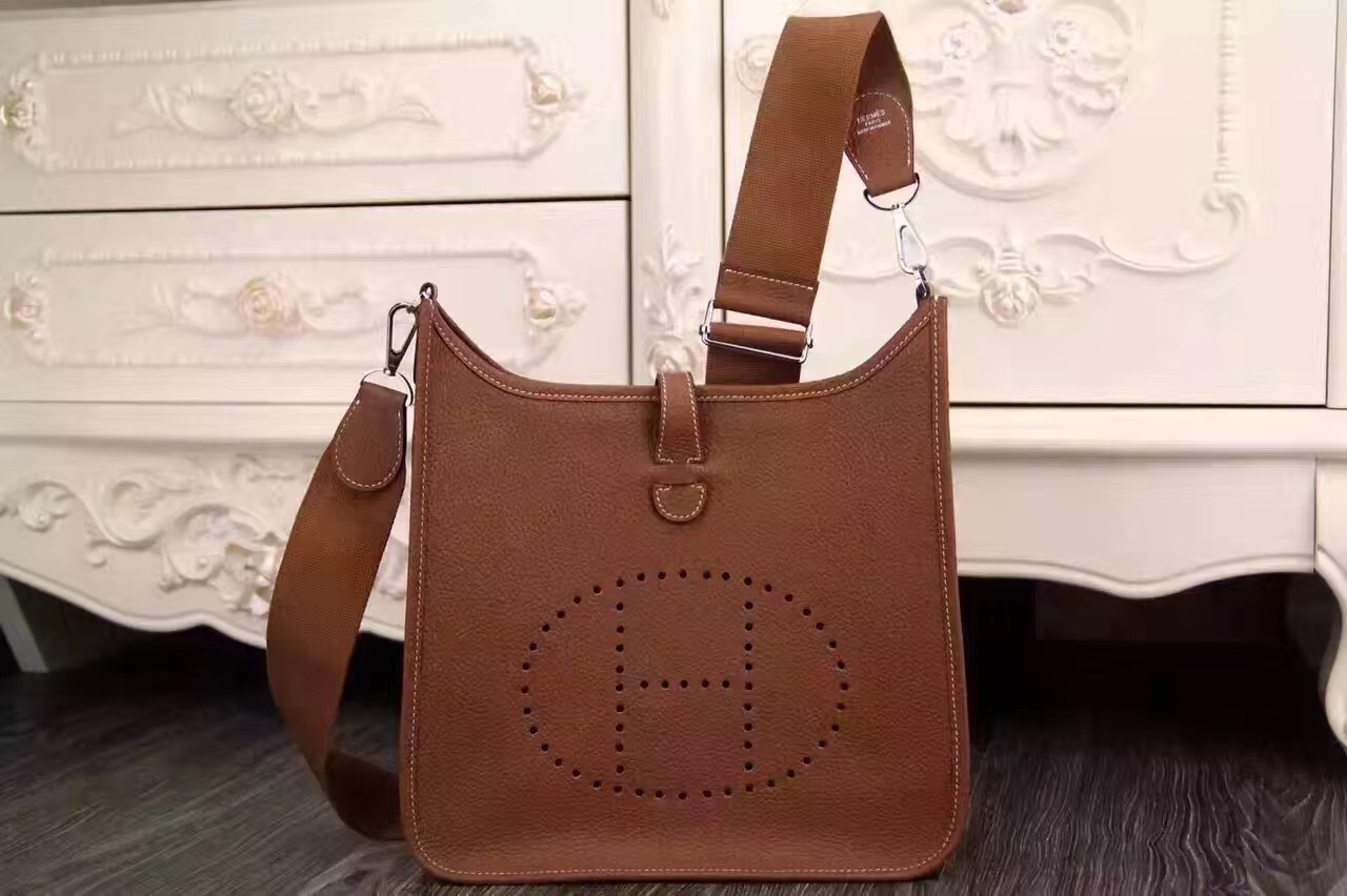 Hermes 28cm Evelyne tan top leather shoulder handbags