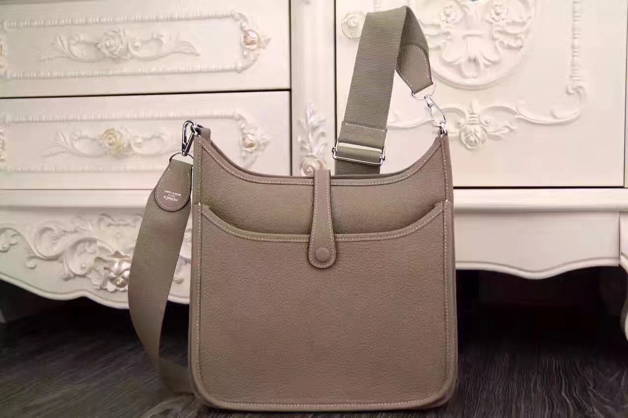 Hermes 28cm Evelyne gray top leather shoulder handbags