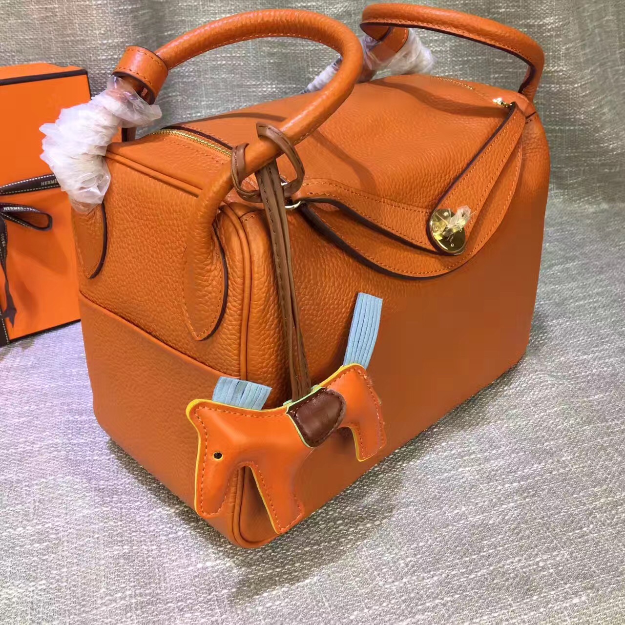 Hermes Lindy orange handbags