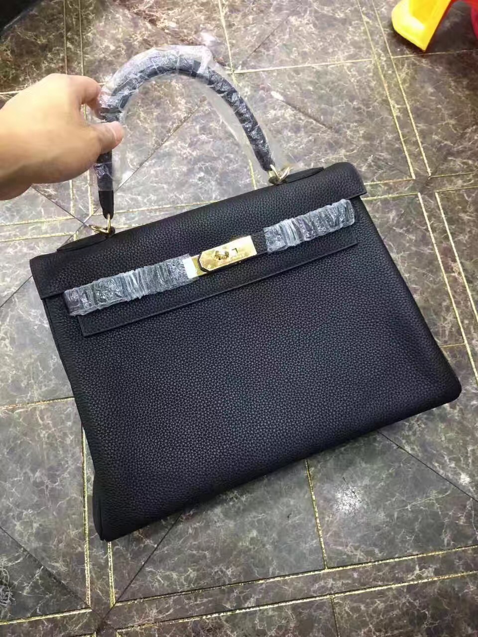 Hermes large Kelly black top leather handbags