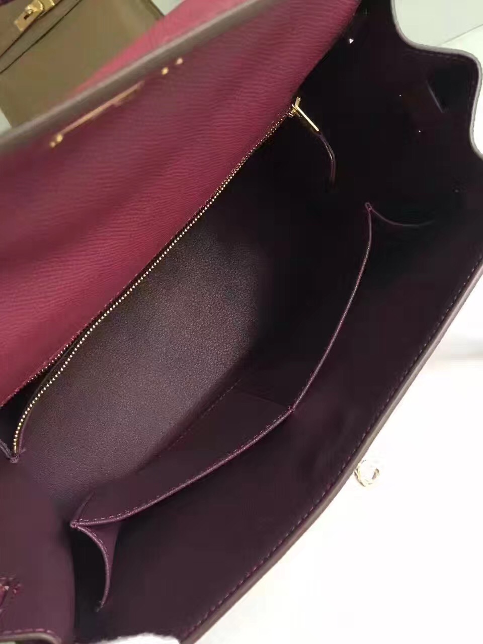 Hermes Epsom 32cm leather Kelly top wine handbags