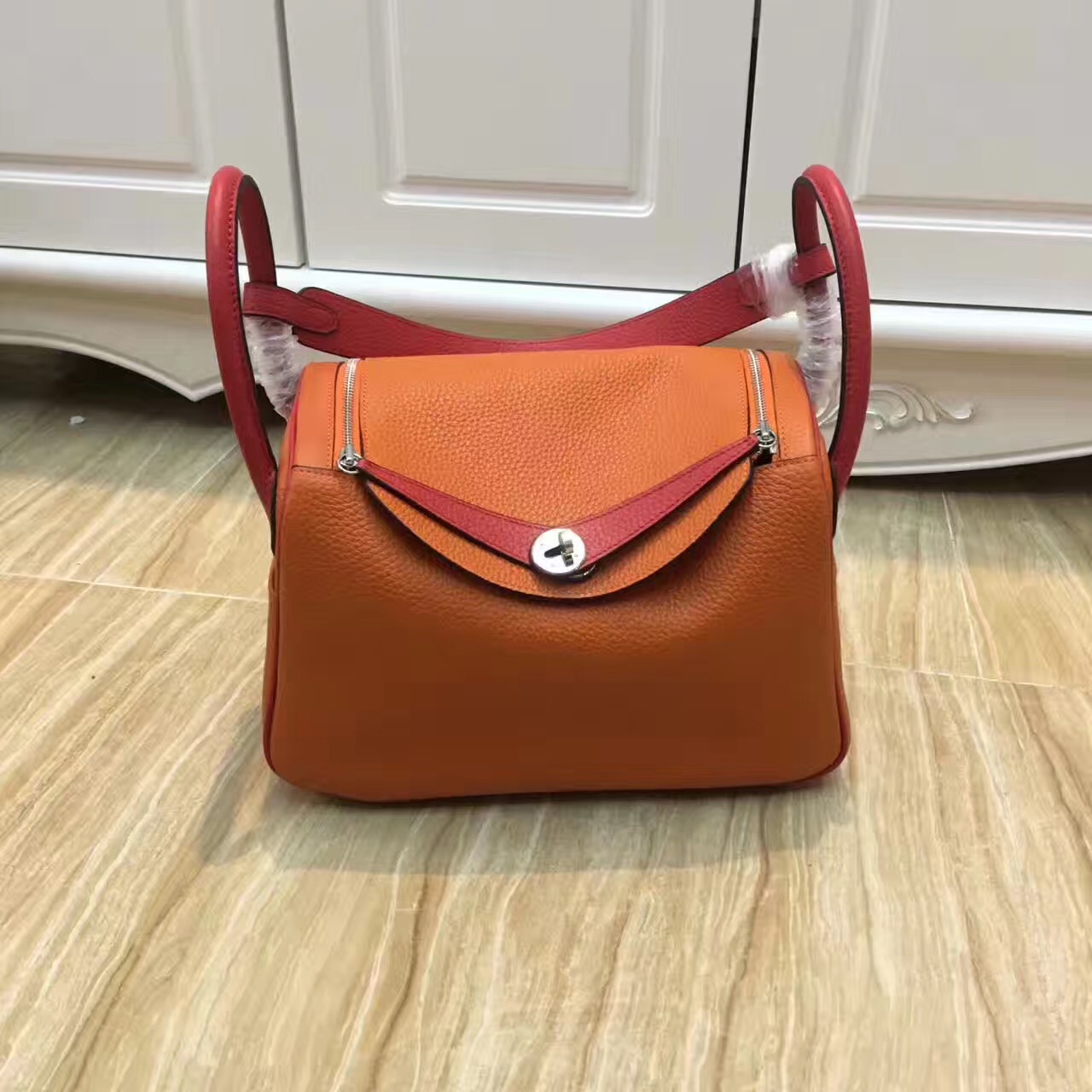 Hermes Lindy orange handbags