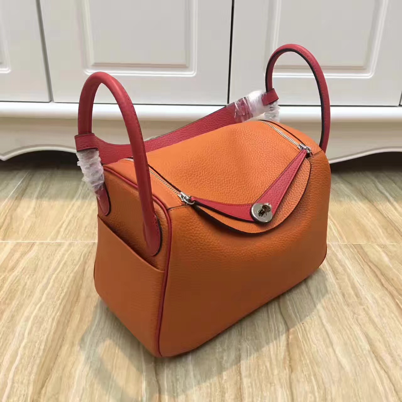 Hermes Lindy orange handbags