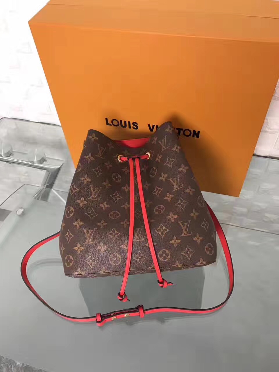 LV Louis Vuitton messenger monogram shoulder v red handbags