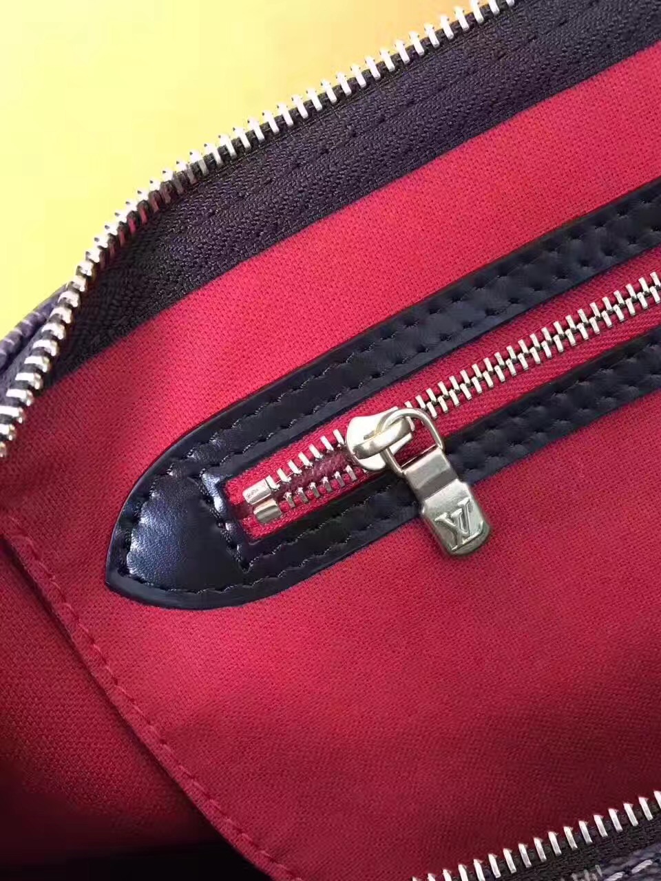 LV Louis Vuitton damier speedy handbags