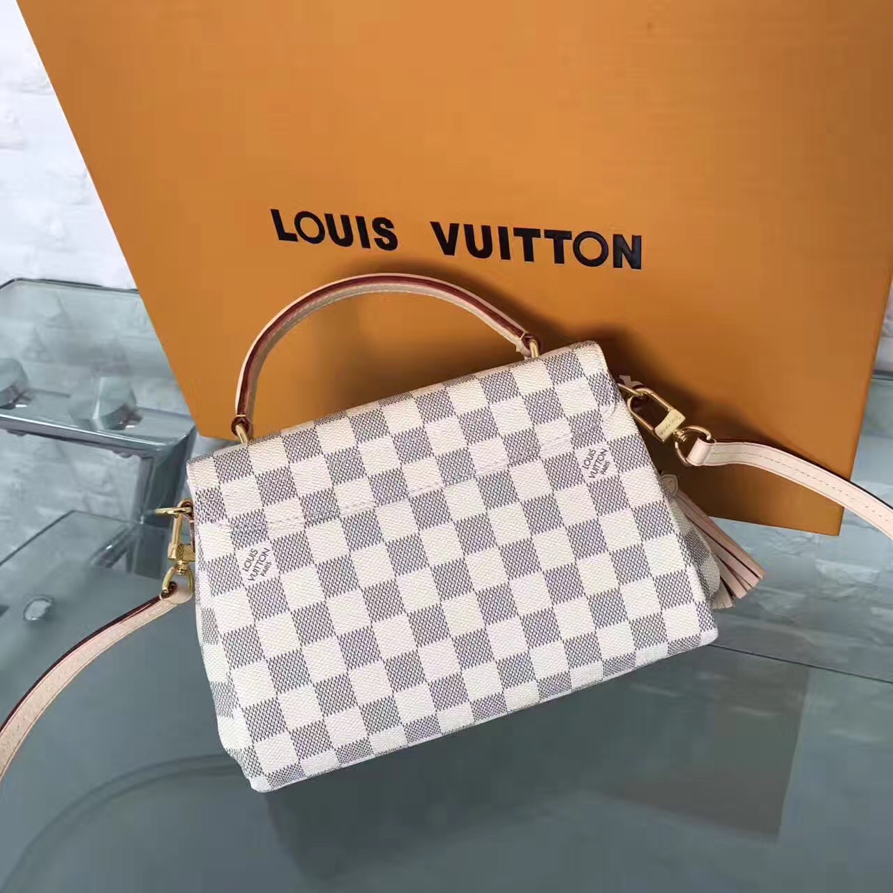 LV Louis Vuitton shoulder damier small handbags