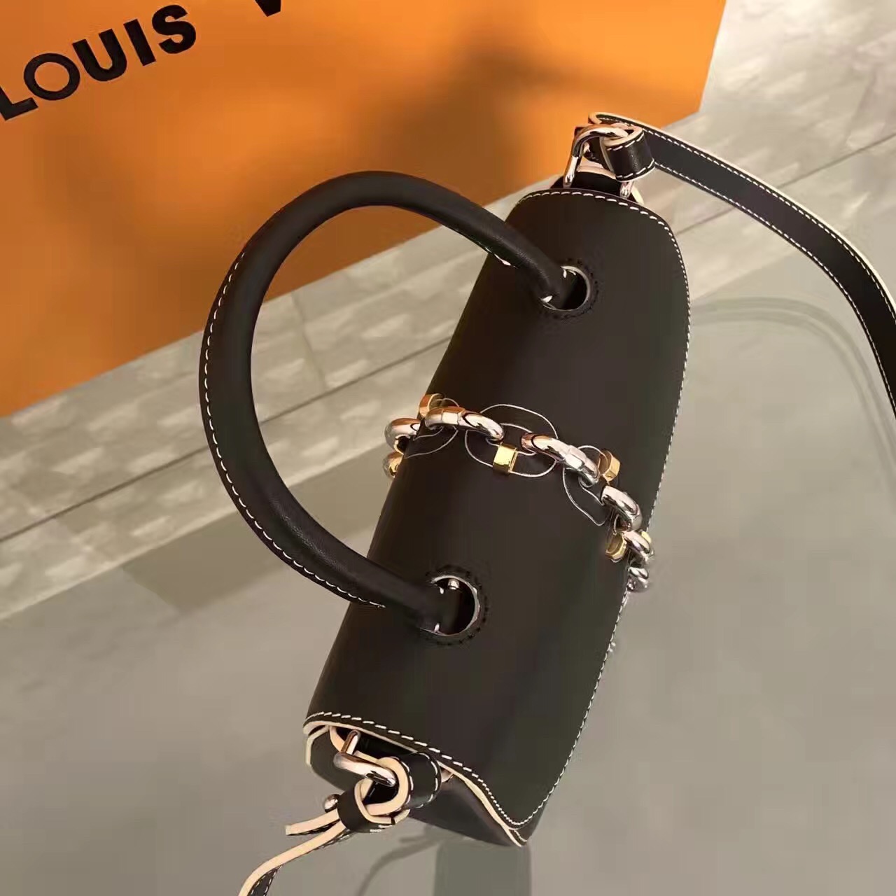 LV Louis Vuitton it leather chain black handbags [LV383] - $367.00 : Luxury Shop