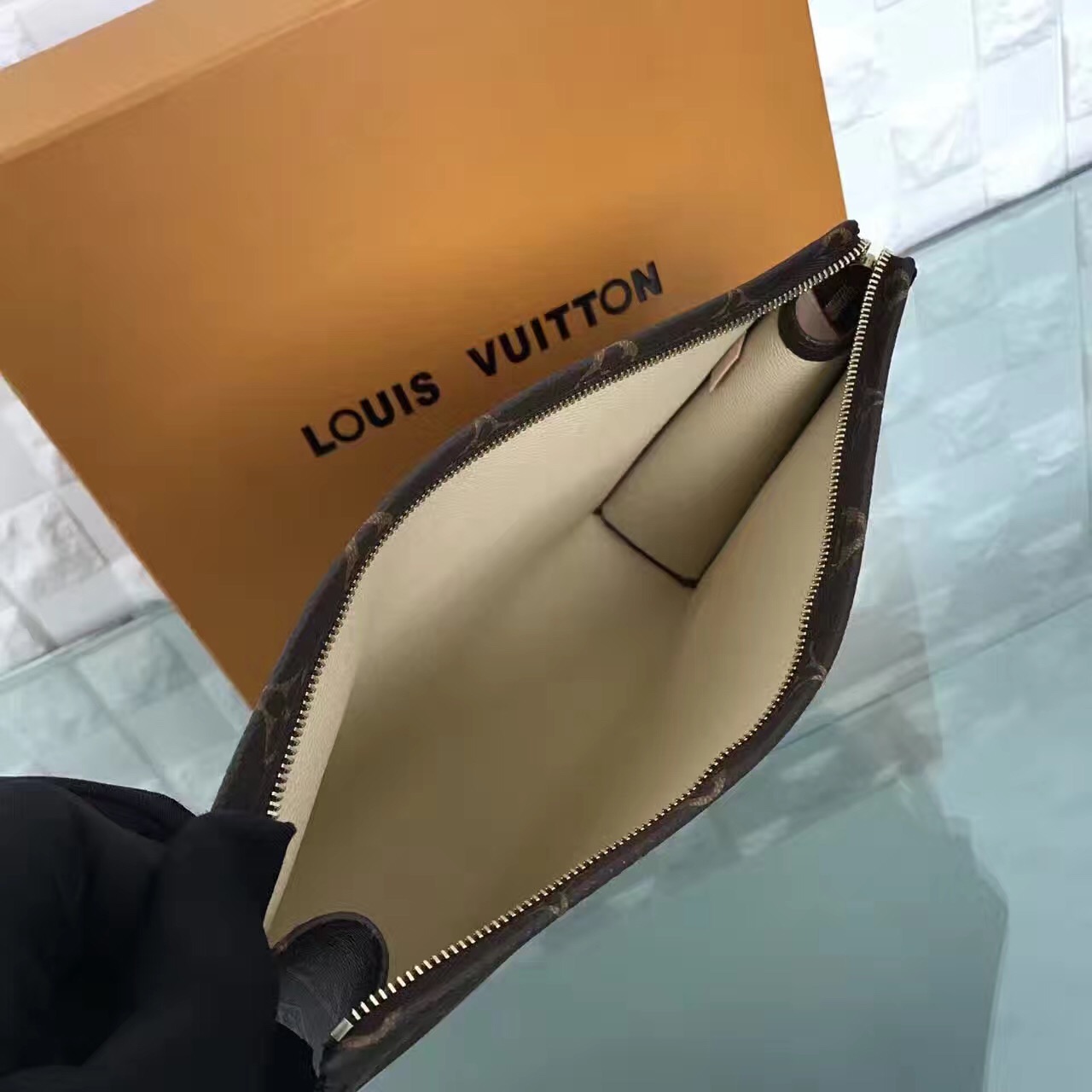 LV Louis Vuitton monogram clutch handbags
