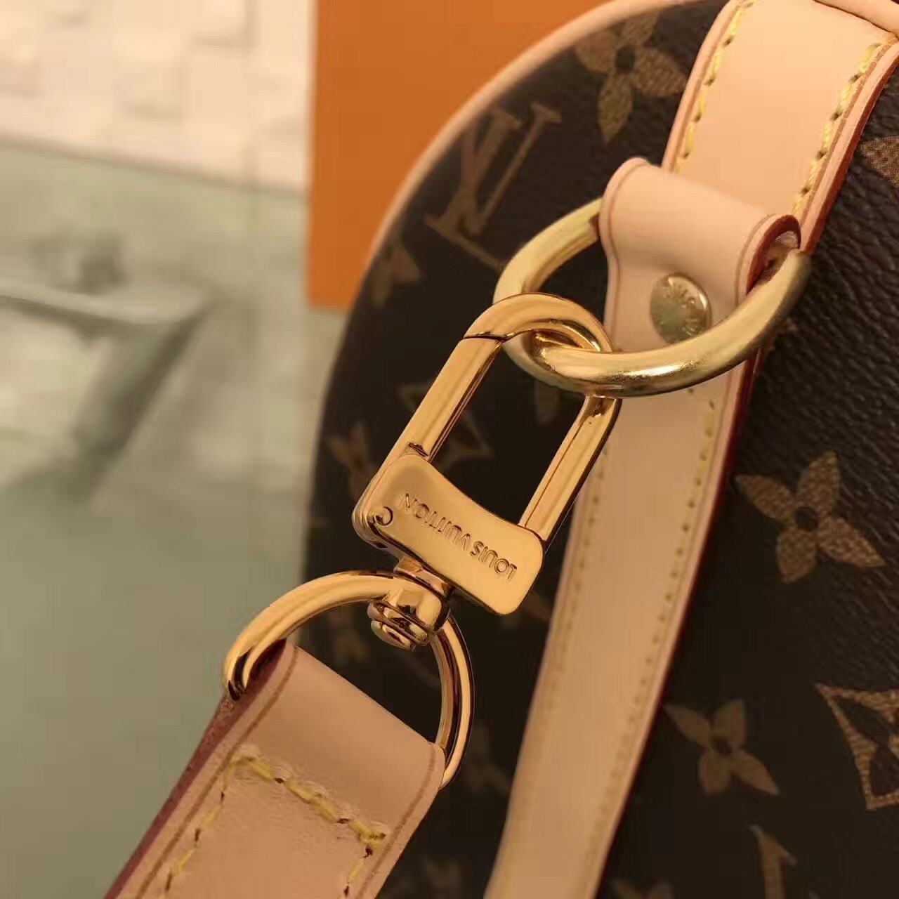 LV Louis Vuitton 30cm speedy monogram shoulder handbags