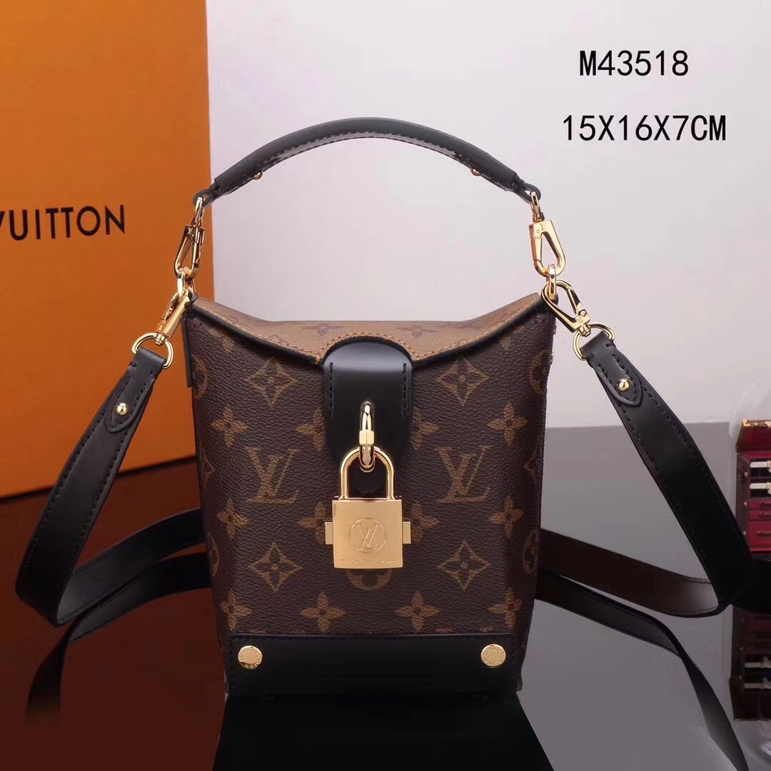 LV Louis Vuitton M43518 Bento Handbags Box Monogram Shoulder bags