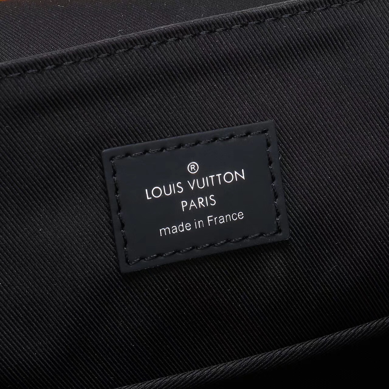 LV Louis Vuitton M44001 Messenger bags MM Explorer Monogram Handbags