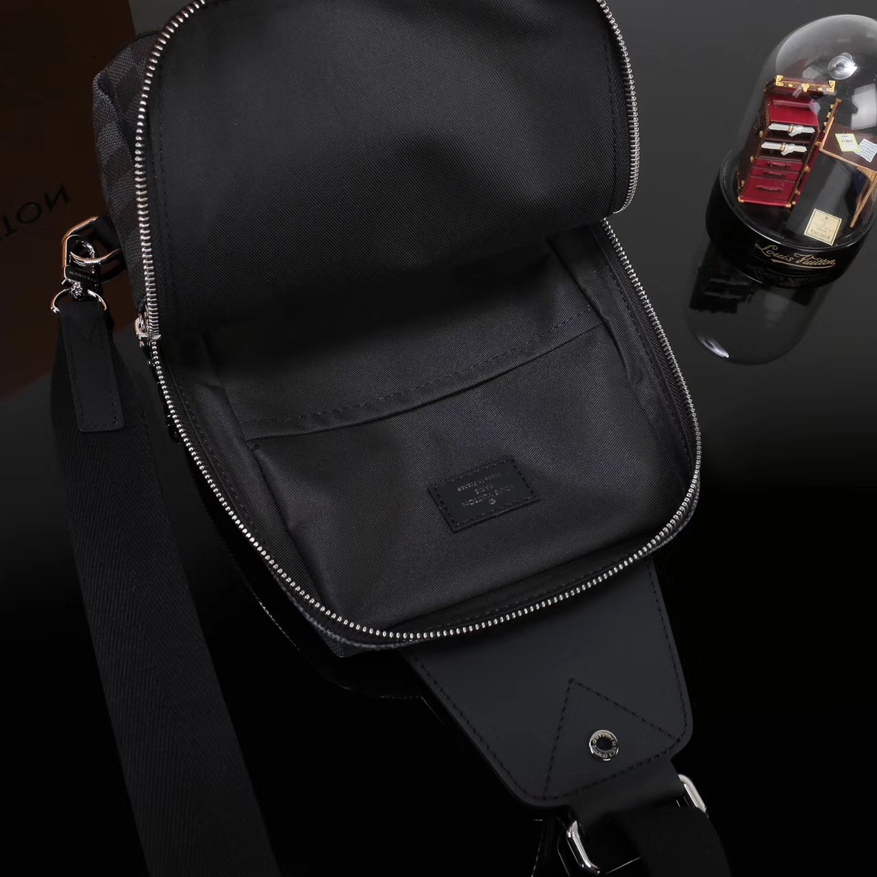 Men LV Louis Vuitton Avenue Shoulder Damier bags N41719 Graphite Handbags