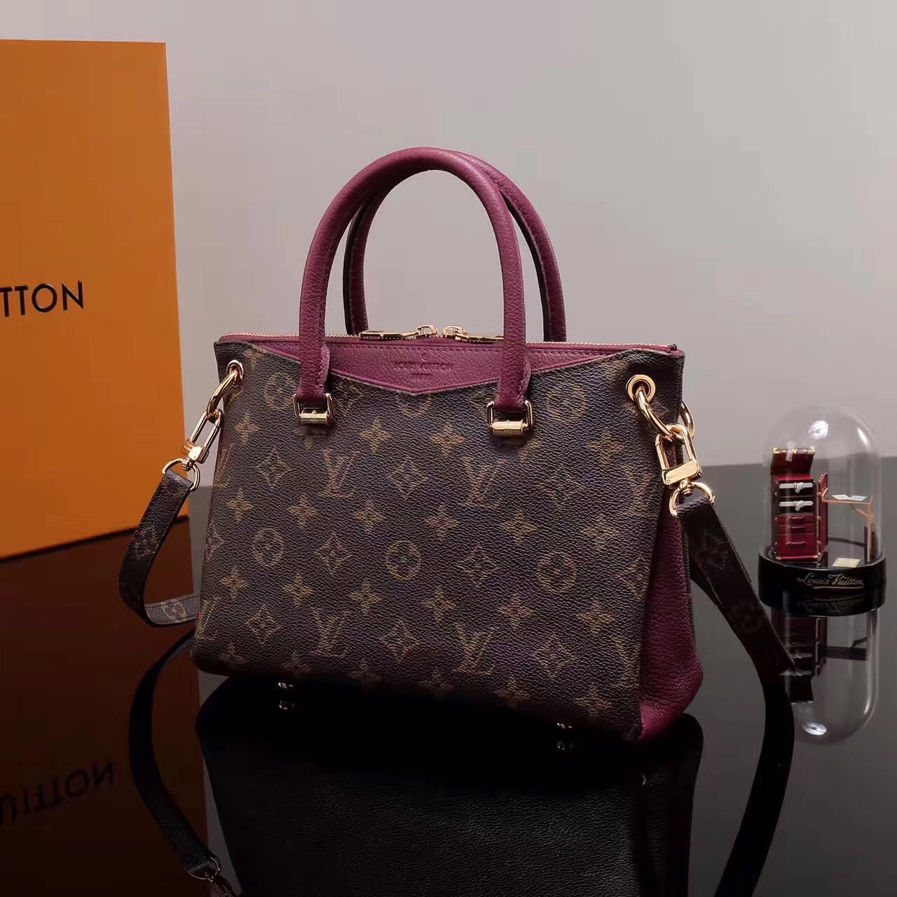 Louis Vuitton Pallas Shoulder Baggage | semashow.com