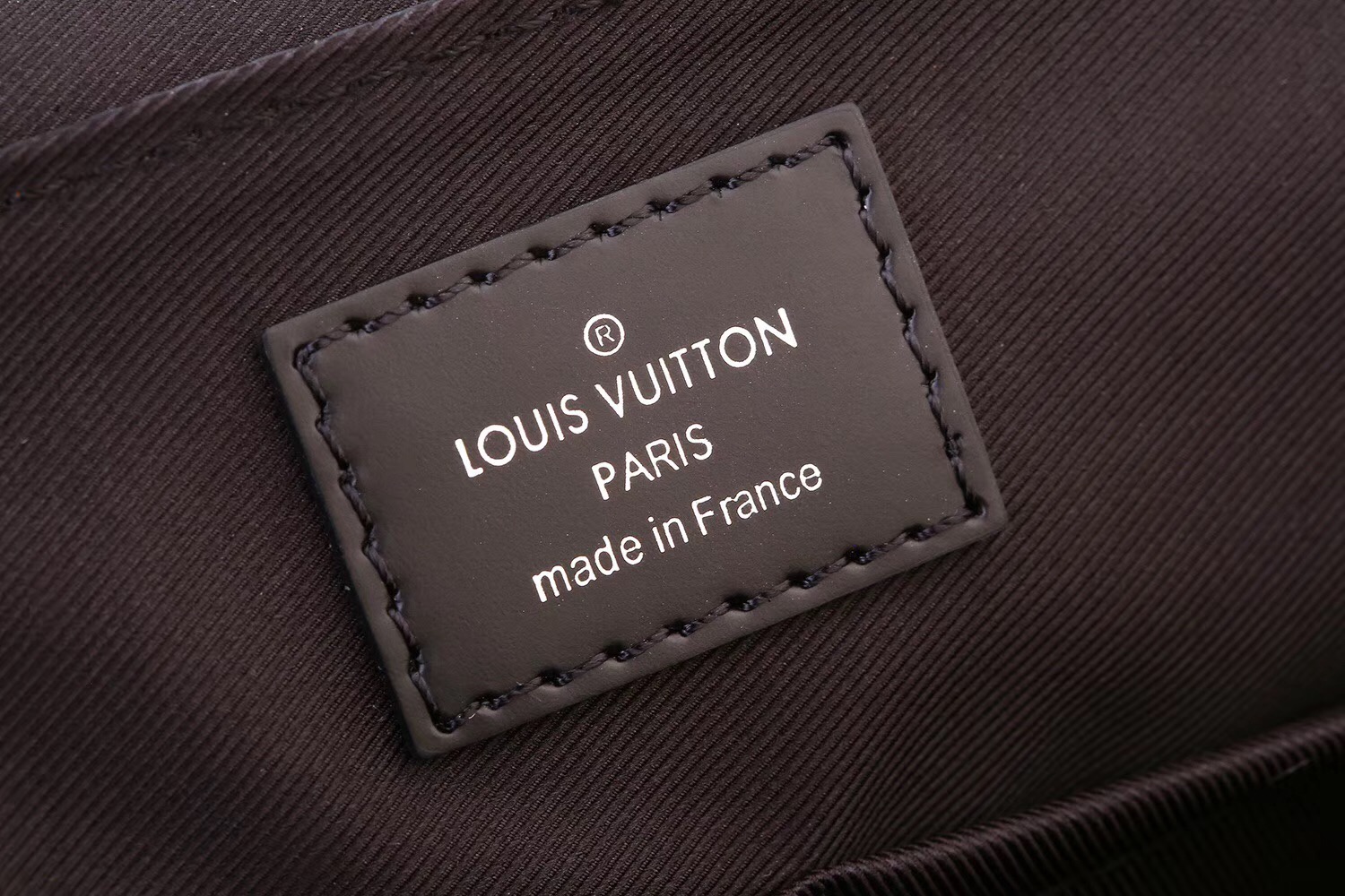 Men LV Louis Vuitton M40565 Messenger PM Monogram Explorer bags Handbags Gray