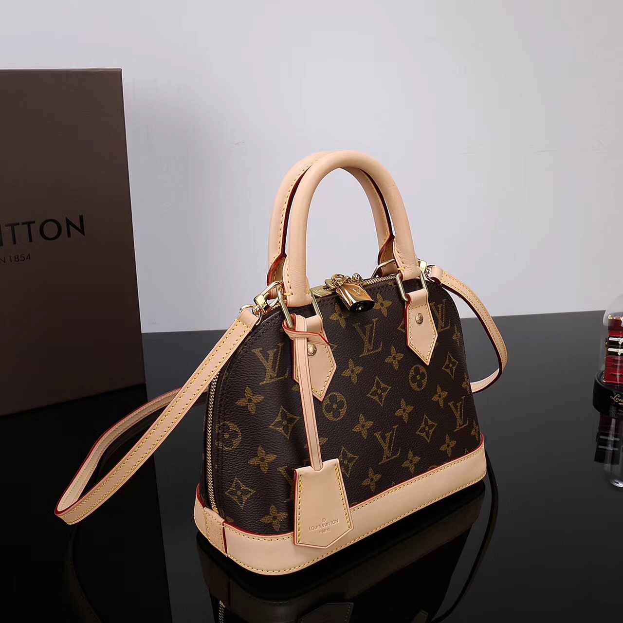 LV Louis Vuitton M53151 Monogram Alma Handbags bags Beige