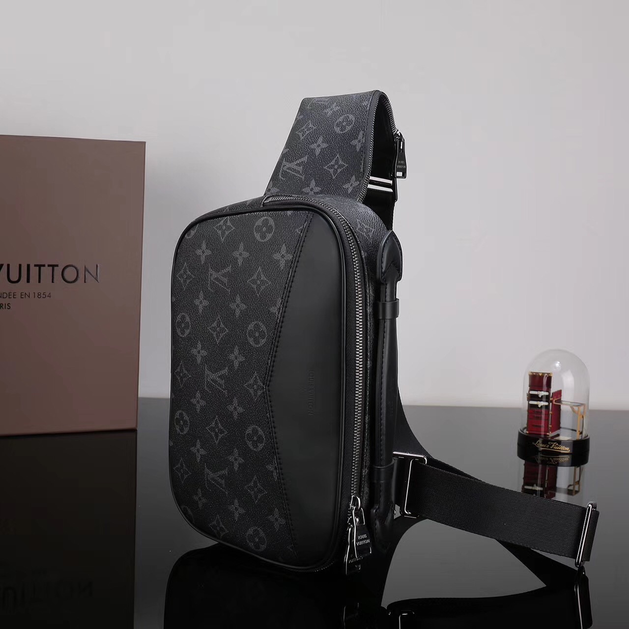 Men LV Louis Vuitton M40605 Keepall 55 Travelling Handbags Monogram ...