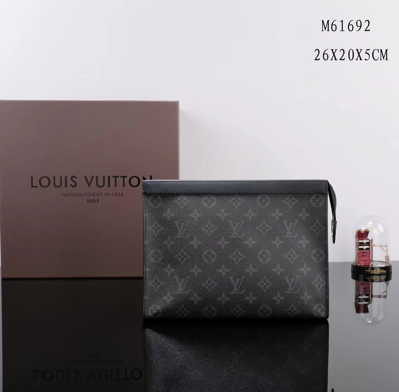 Men LV Louis Vuitton M61692 Pochette Voyage Monogram Clutch bags Handbags Gray
