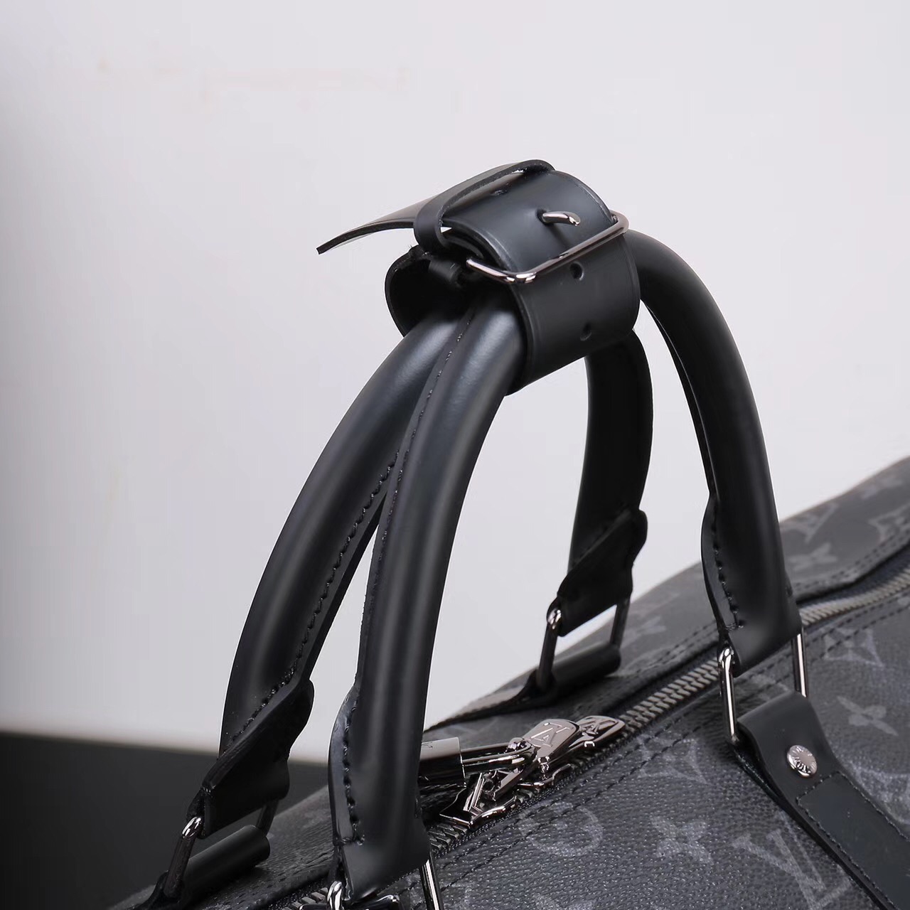 Men LV Louis Vuitton M40603 Keepall 50 Travelling Handbags Monogram bags Gray