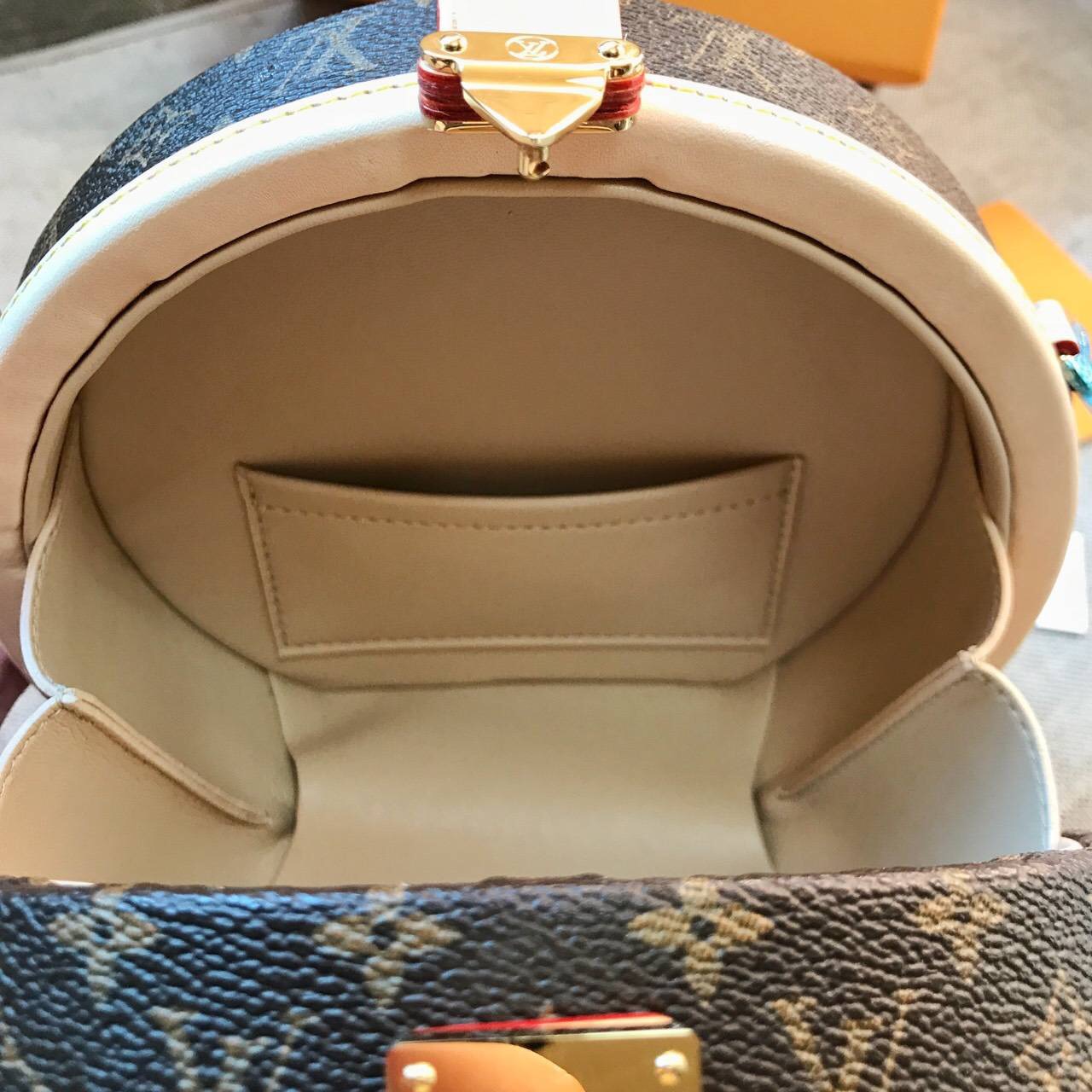 LV Louis Vuitton M43514 Petite Boite Monogram Chapeau bags Handbags Brown