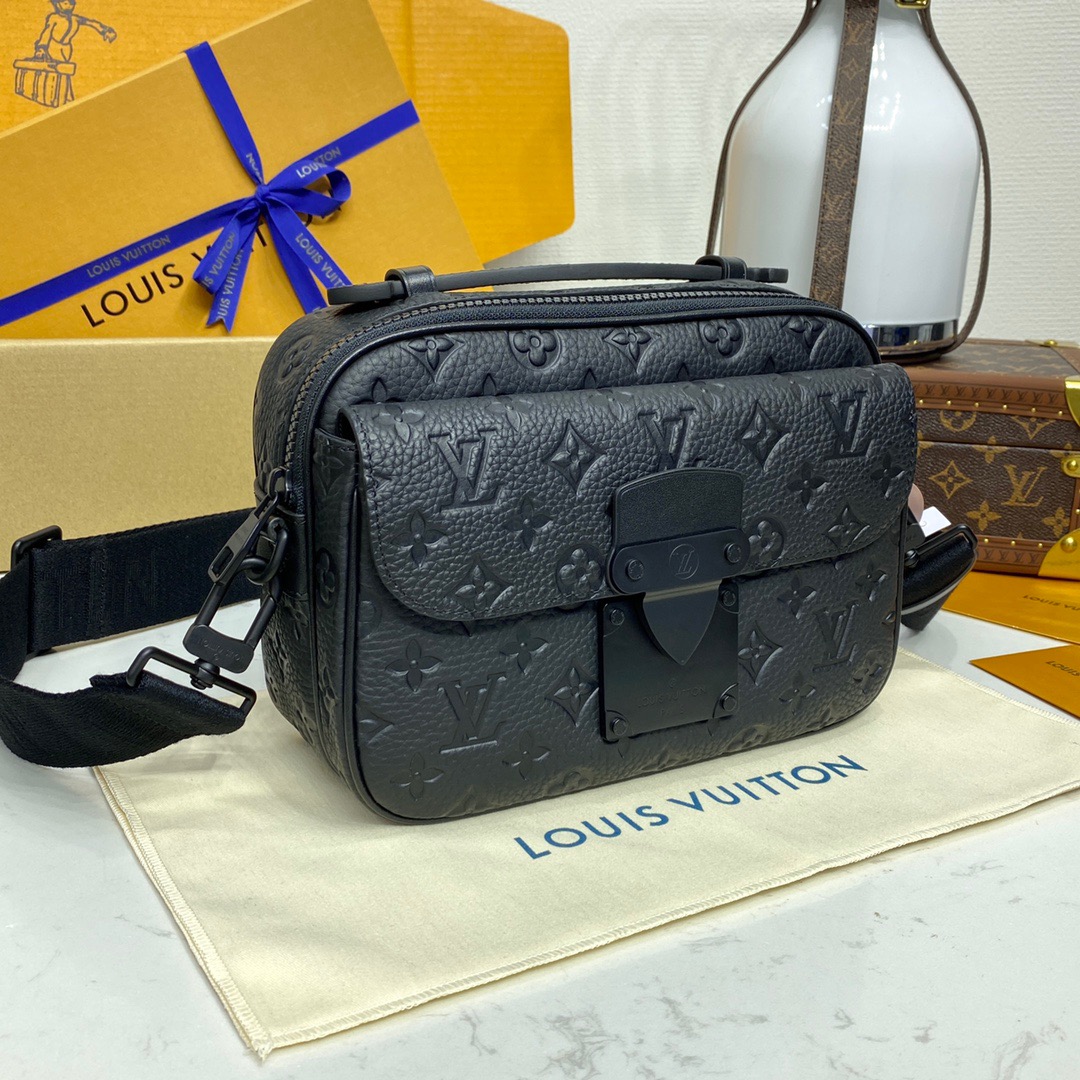 Louis Vuitton LV Men S Lock Messenger Bag Handbag M58489 in Black