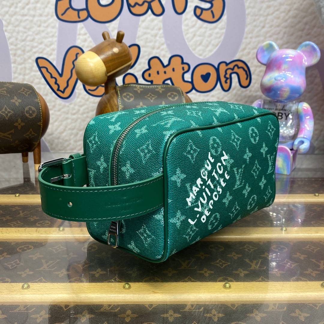 Louis Vuitton LV Men Locker Dopp Kit Bag Handbag in Monogram Canvas M12688 Green