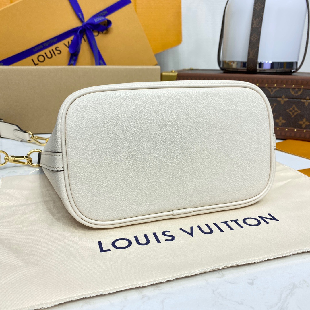 Louis Vuitton LV Real Leather Lock and Walk Bag Handbag M24638 Cream