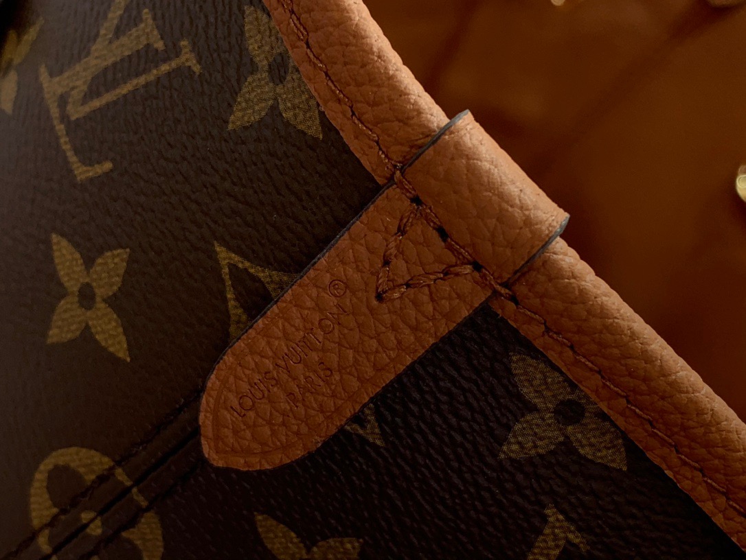 Louis Vuitton LV Neverfull Inside Out MM Bag Handbag M12061 in Brown