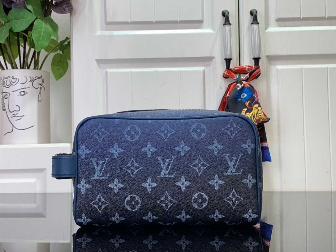 Louis Vuitton LV Men Monogram Locker Dopp Kit Bag Handbag M11559 Blue