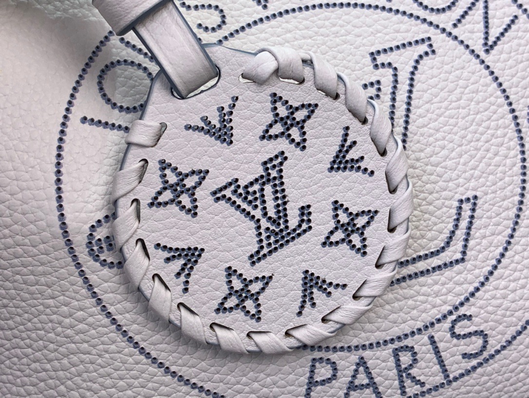 Louis Vuitton LV Calfskin Blossom Small Tote Bag Handbag M11734 White