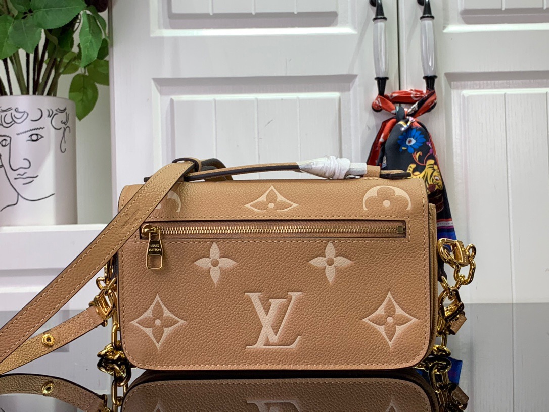 Louis Vuitton LV Pochette Metis East West Bag Handbag M12735 Tan