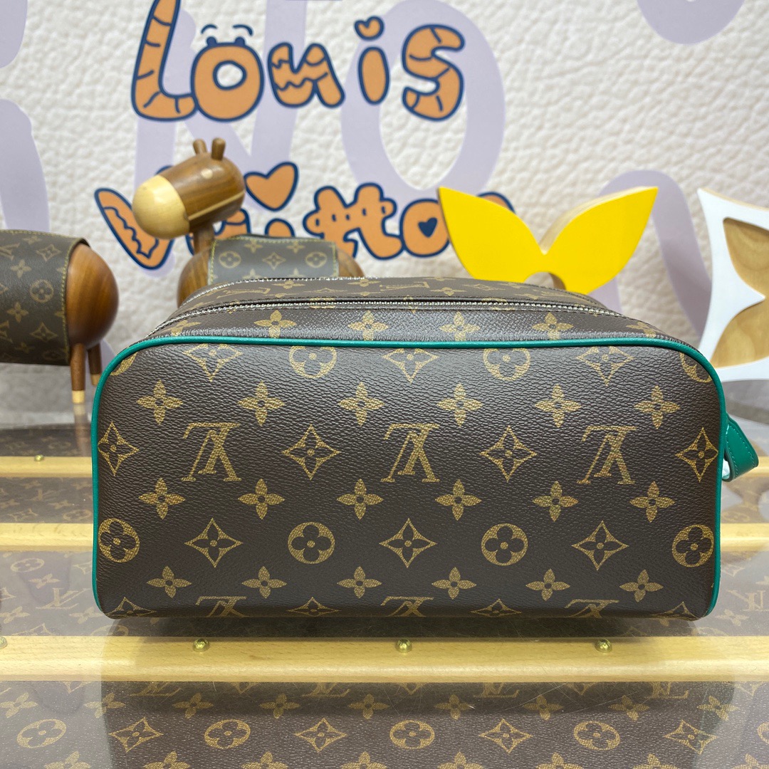 Louis Vuitton LV Monogram Dopp Kit Toiletry Bag Pouch M12639 Green