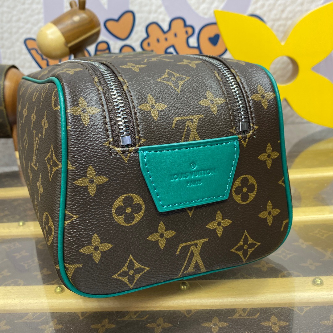 Louis Vuitton LV Monogram Dopp Kit Toiletry Bag Pouch M12639 Green