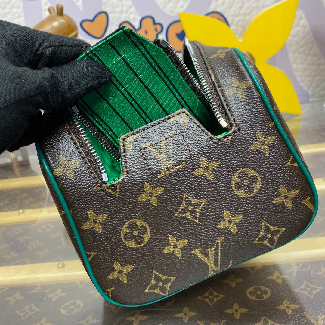 Louis Vuitton LV Monogram Dopp Kit Toiletry Bag Pouch M12639 Green