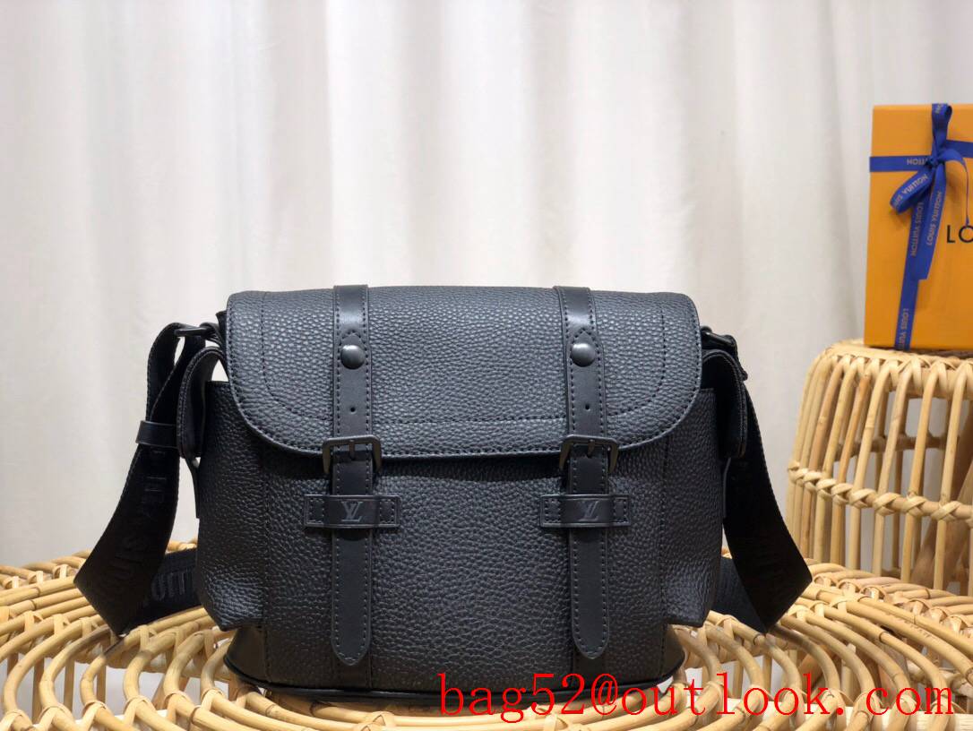 LV Louis Vuitton men elegant black taurillon leather christopher messenger bag