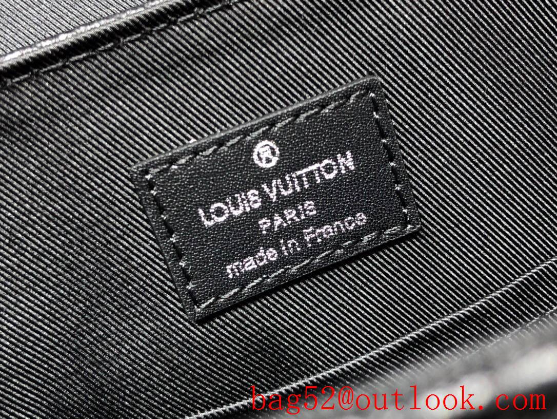 LV Louis Vuitton men elegant black taurillon leather christopher messenger bag