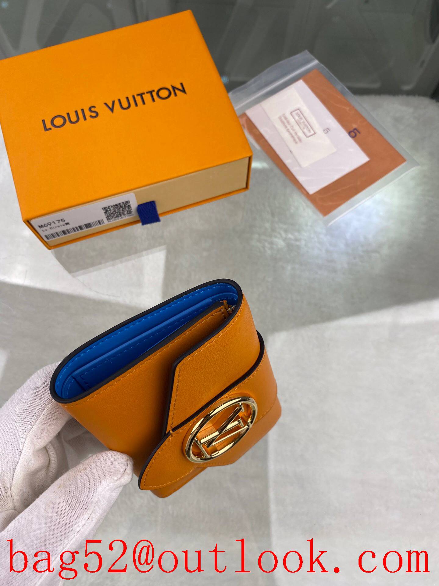 Louis Vuitton Circle lv yellow Pont small 3 fold wallet purse M69175