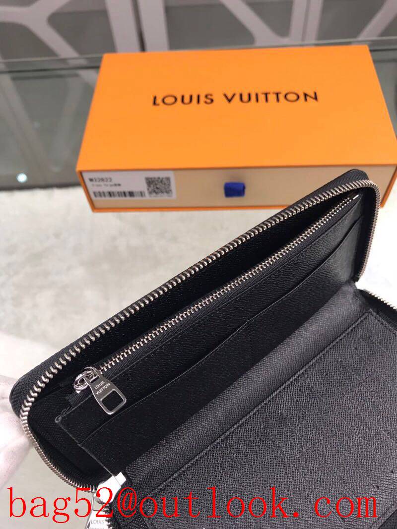 LV Louis Vuitton large leather black zippy zipper wallet passport purse M32822