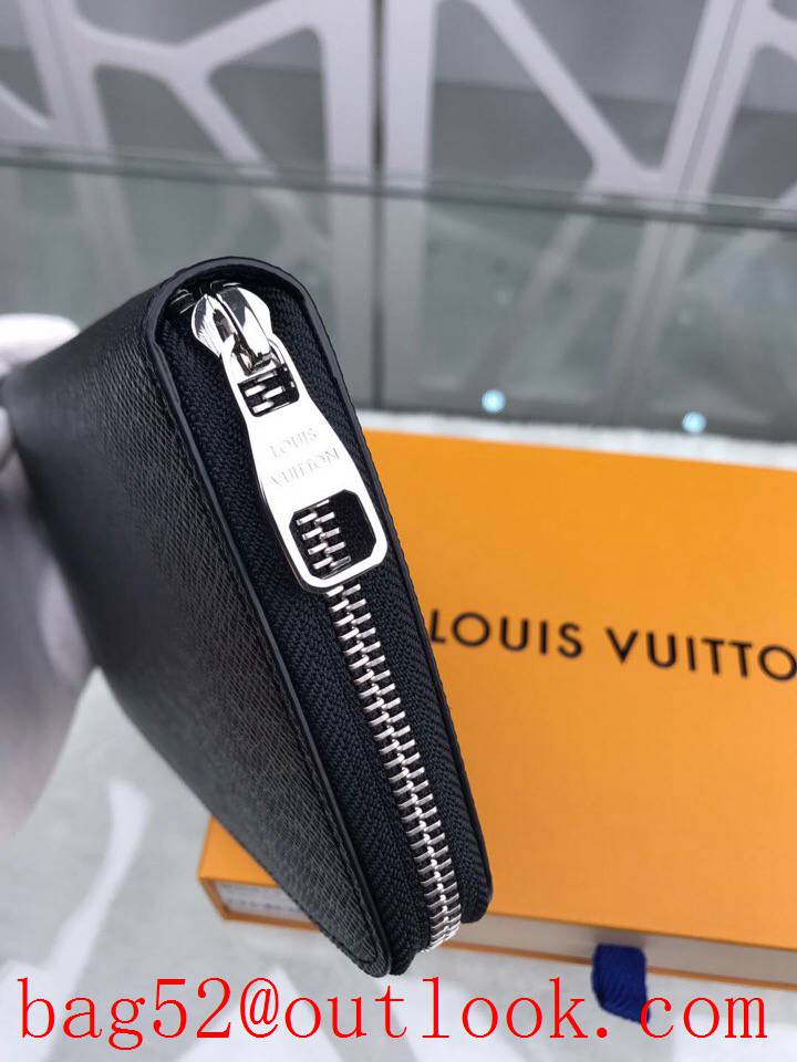 LV Louis Vuitton x-large black leather zippy zipper wallet passport purse M30513