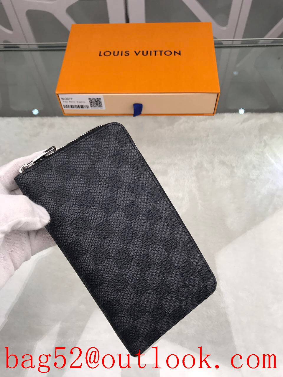 LV Louis Vuitton x-large damier zipper wallet passport purse N63077