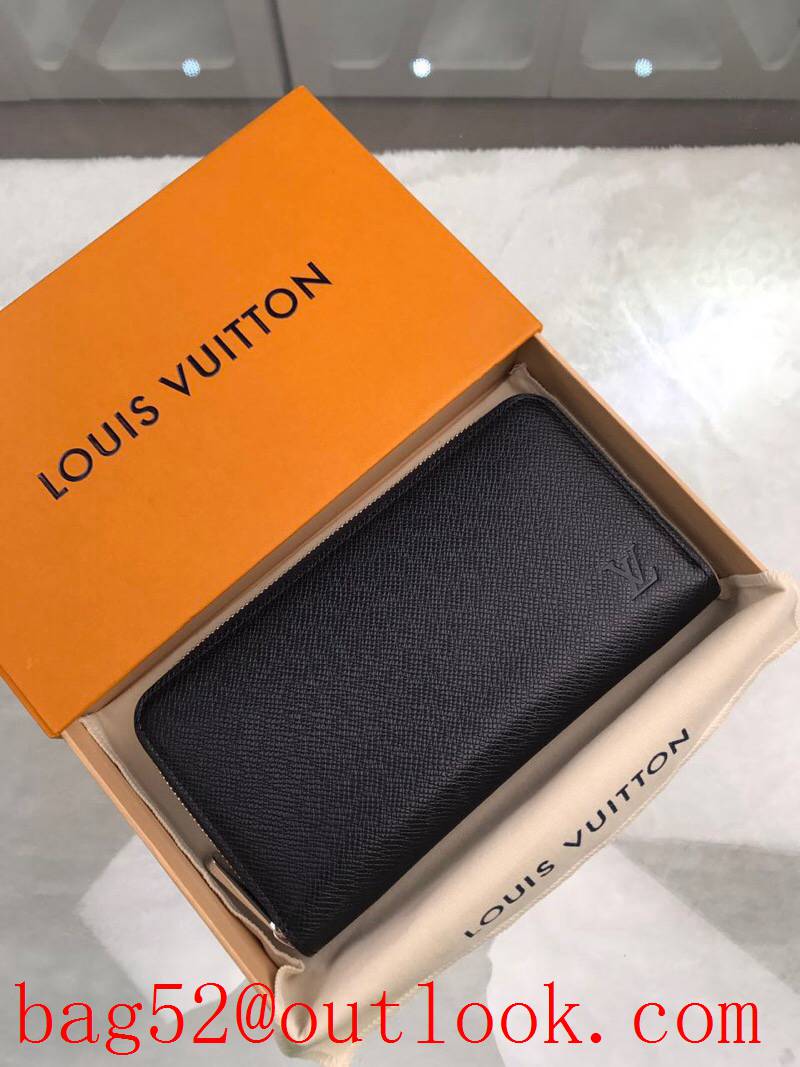 LV Louis Vuitton long black leather zipper wallet purse M32822