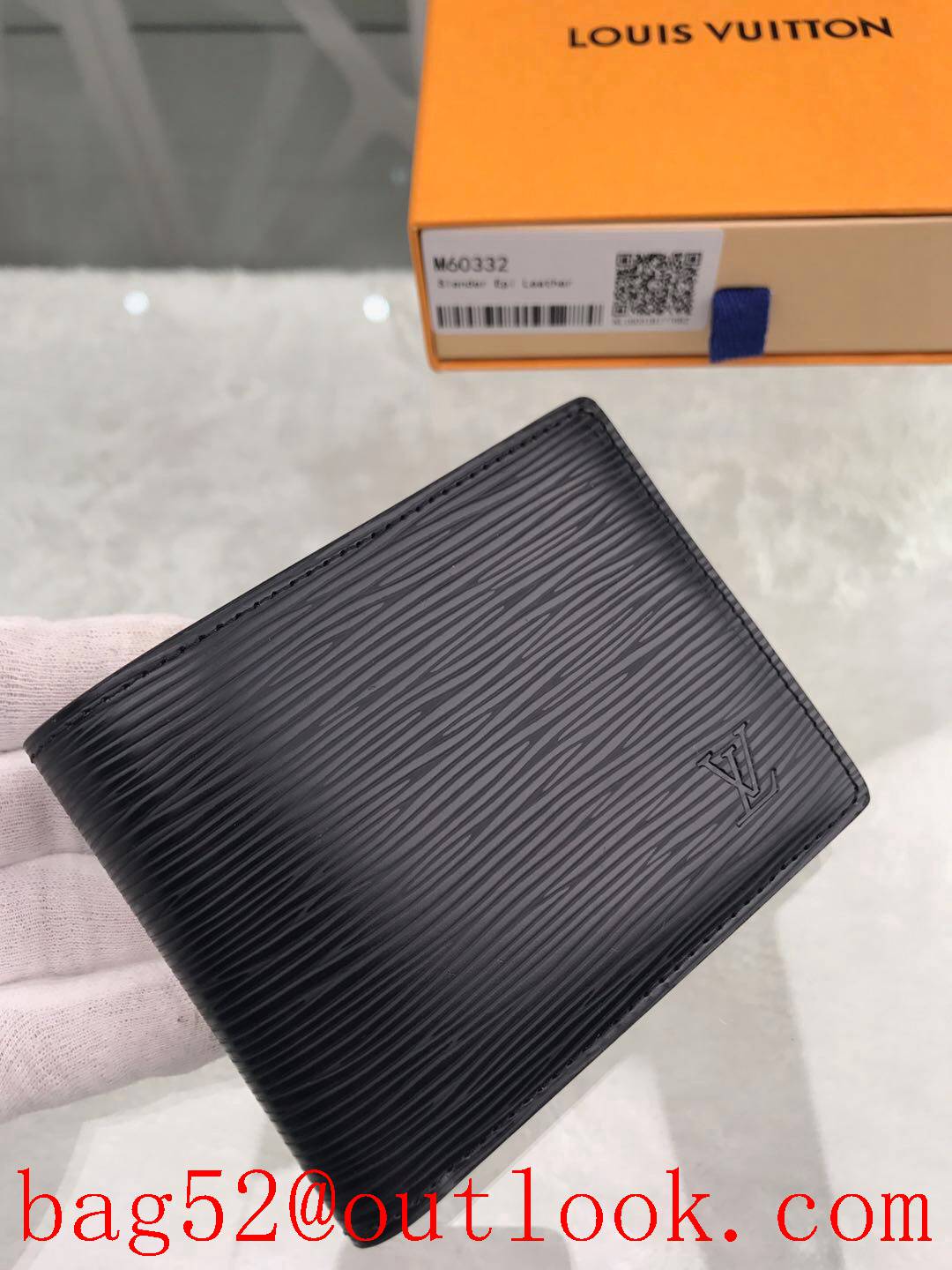LV Louis Vuitton black epi leather small pocket wallet purse M60332