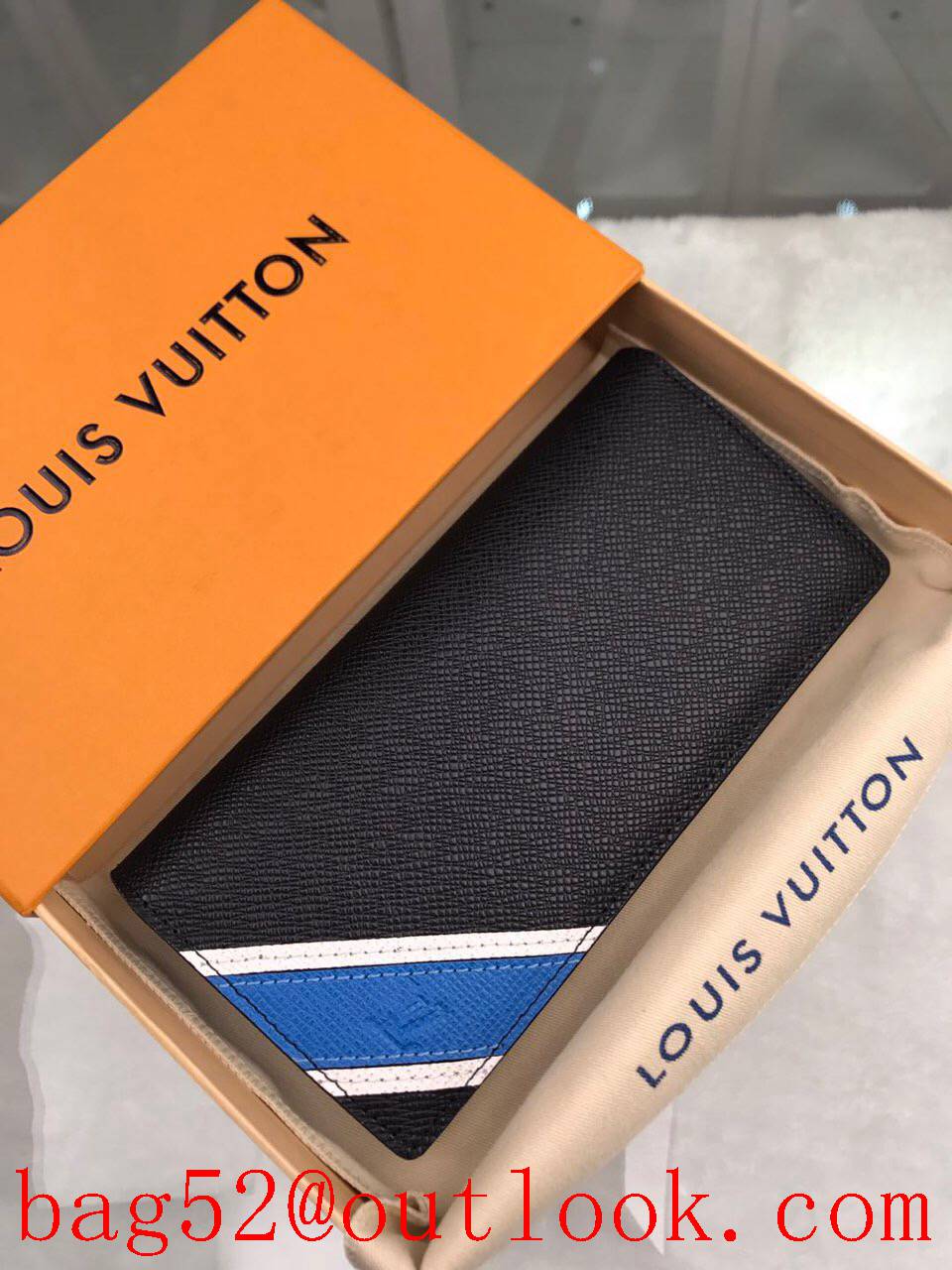 LV Louis Vuitton long flap taiga leather passport card holder wallet purse M64012