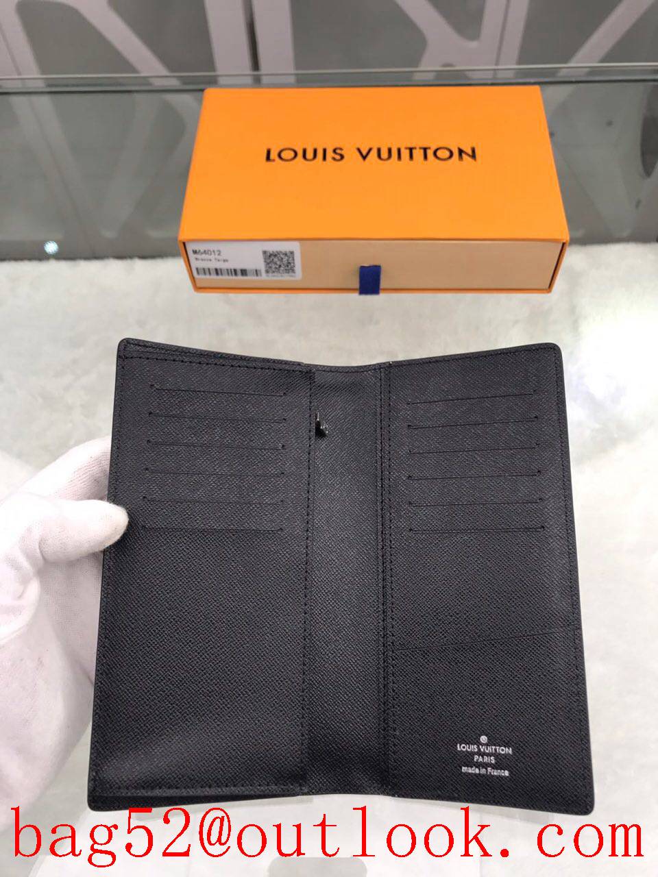 LV Louis Vuitton long flap taiga leather passport card holder wallet purse M64012