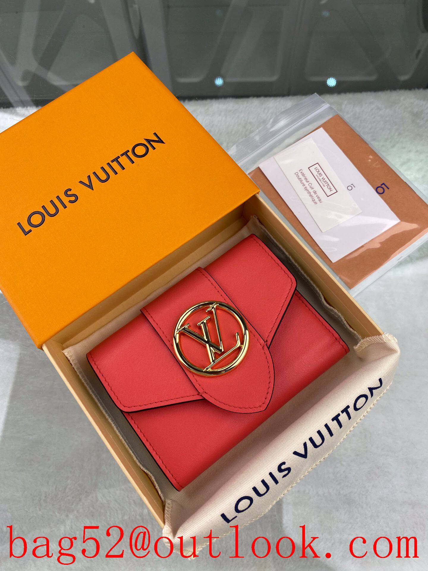 Louis Vuitton Pont 9 short red v blue lining cowhide lv Circle 3 folded wallet purse M69177