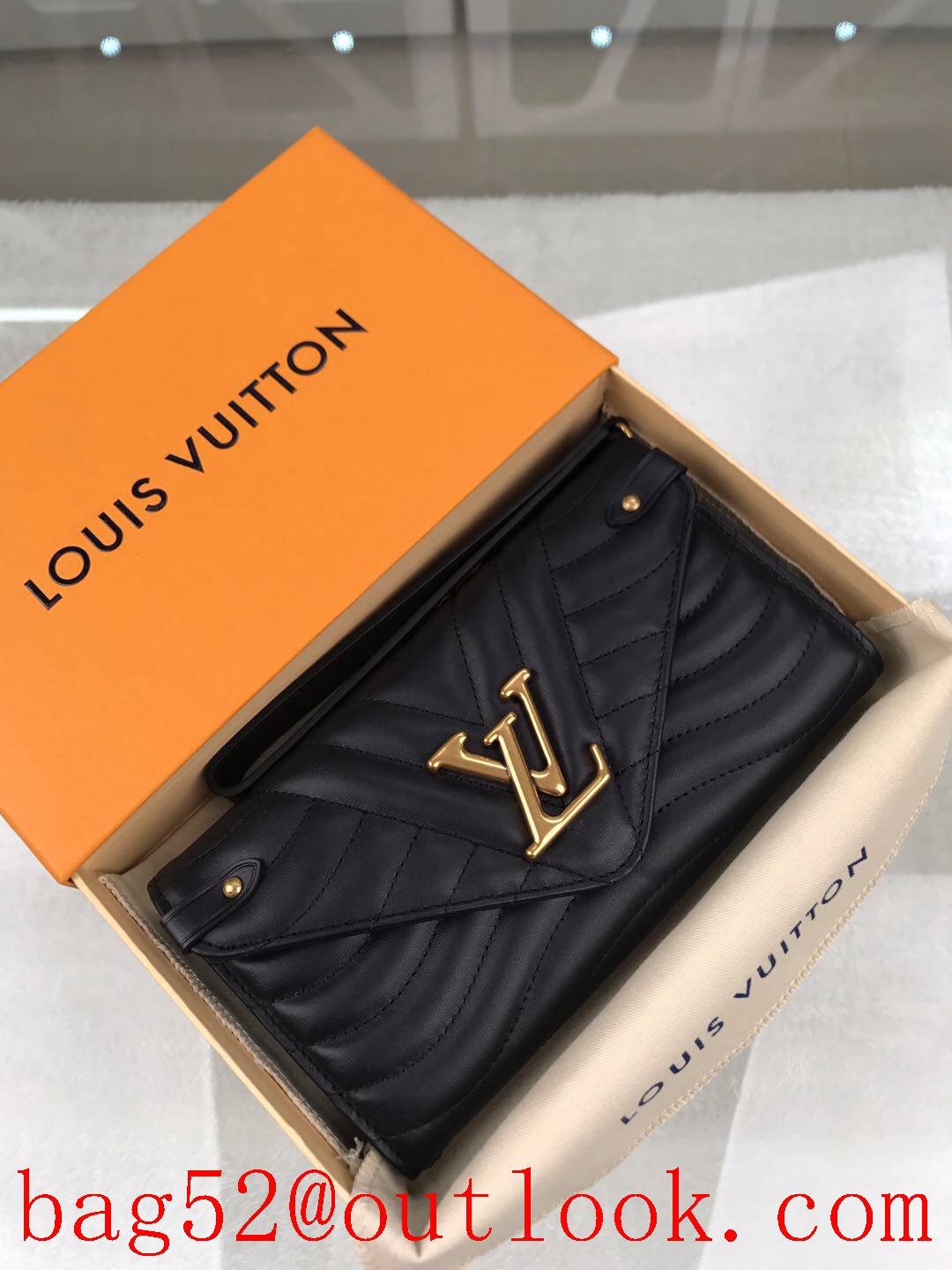 LV Louis Vuitton large black wave cowhide wallet purse M63298