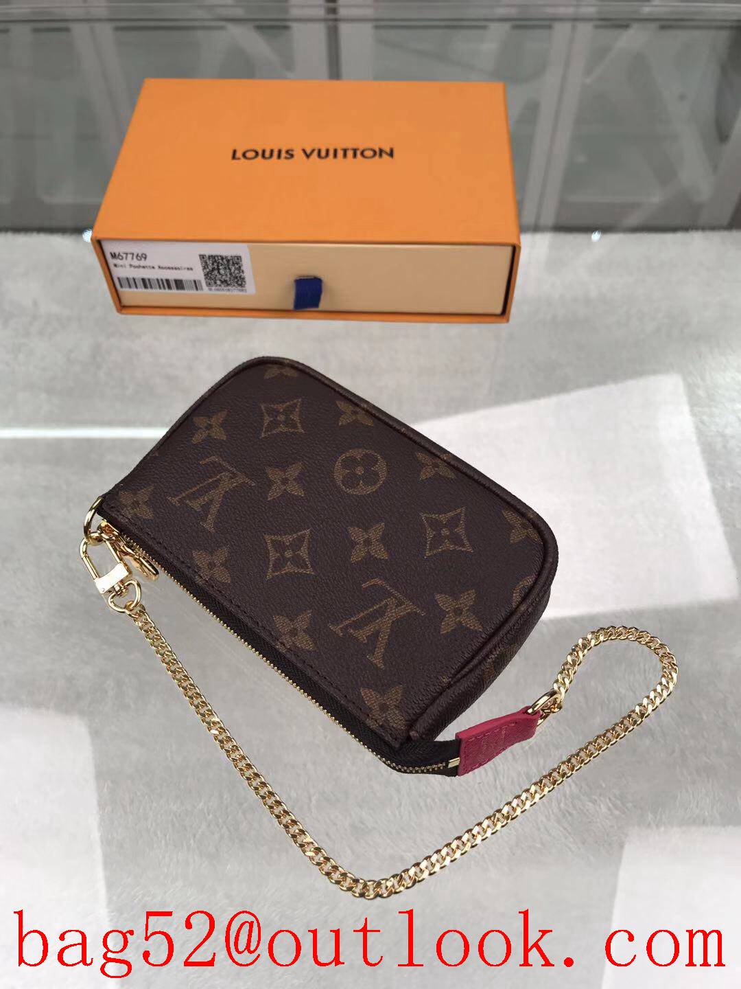 LV Louis Vuitton mini bear monogram chain wallet woc zipper purse bag M67769